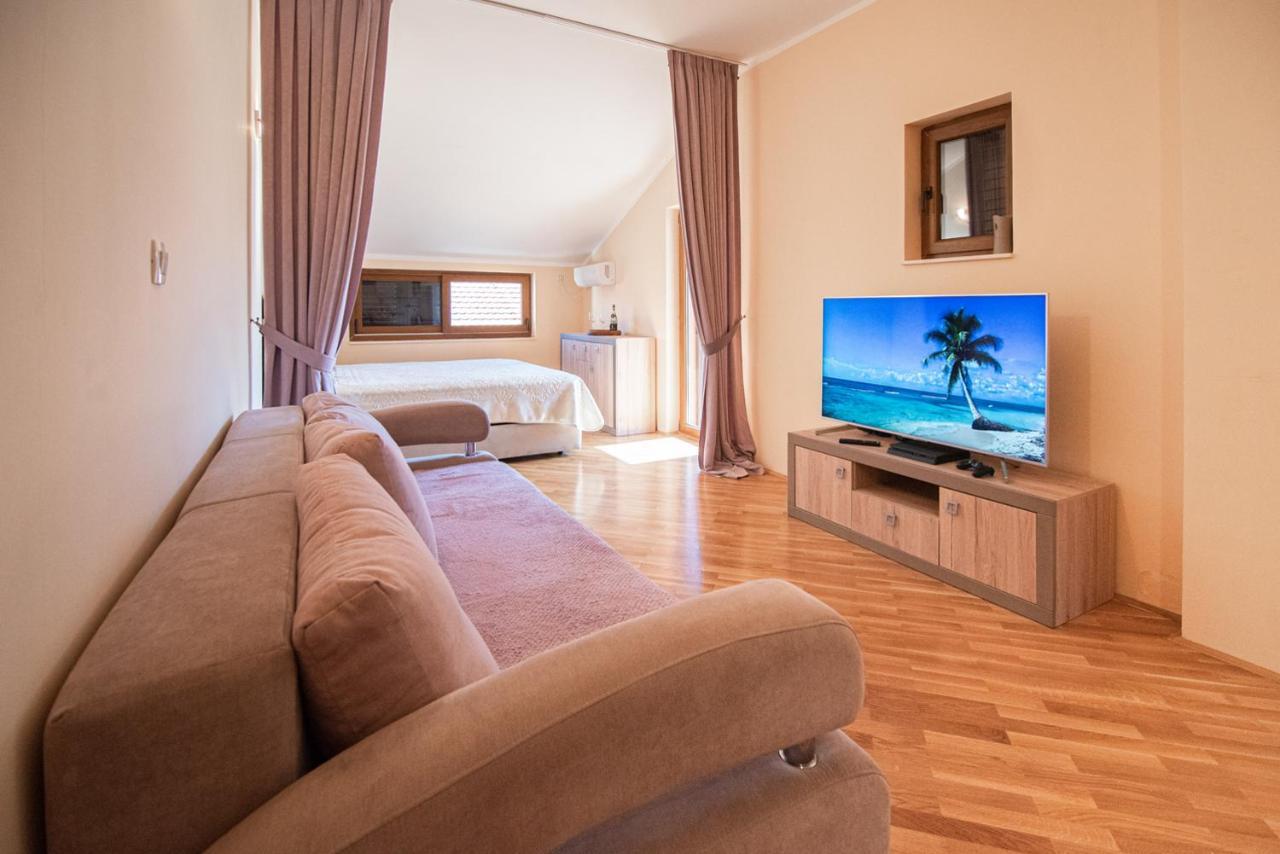 Boka Apartment Baošići Exteriör bild