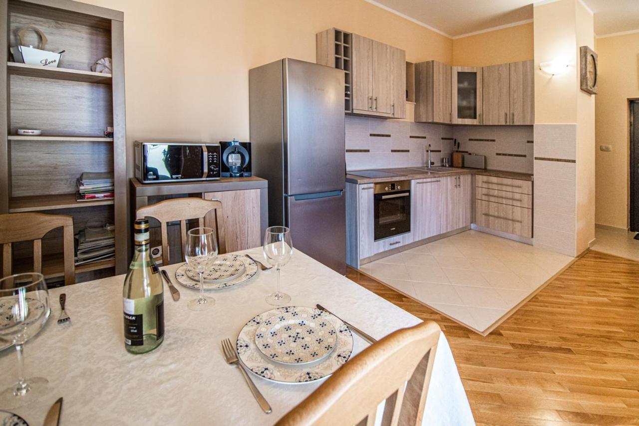 Boka Apartment Baošići Exteriör bild