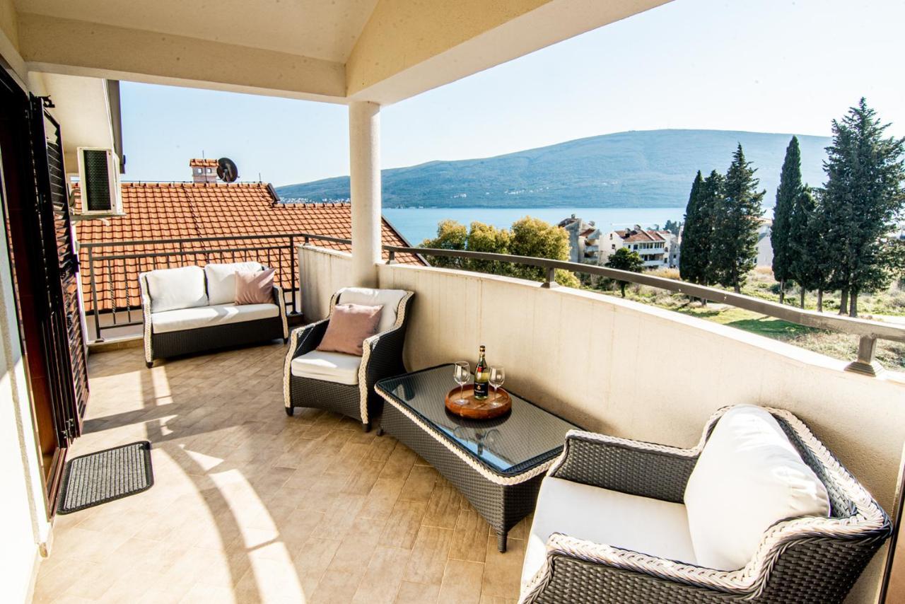 Boka Apartment Baošići Exteriör bild